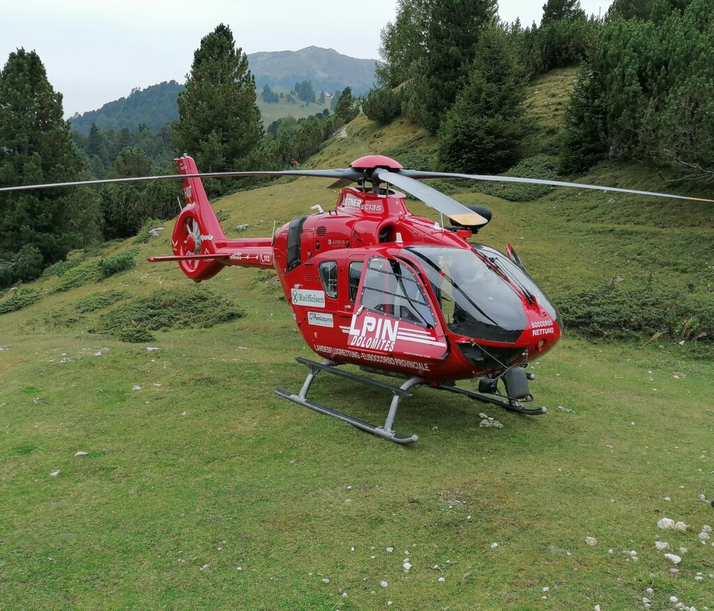 soccorso in montagna elicottero aiut alpin